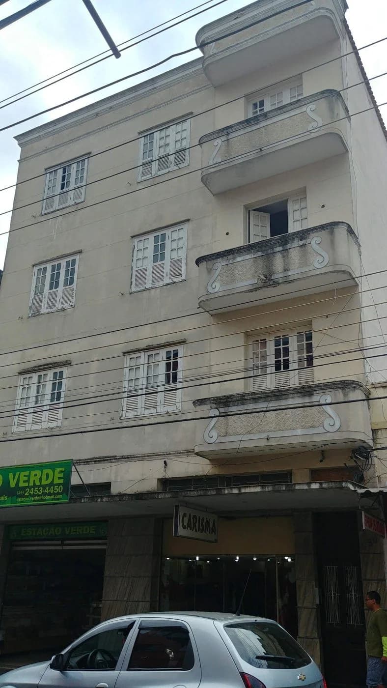 Locação Apartamento 3 quartos no Centro de Valença